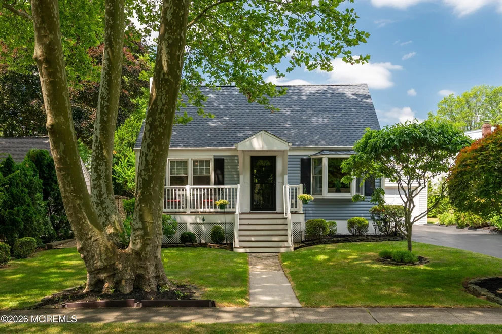 Unit for sale at 8 W Lake Road, Red Bank, NJ 07701