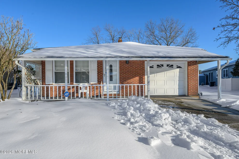 Unit for sale at 27 Bahamia Drive, Toms River, NJ 08757