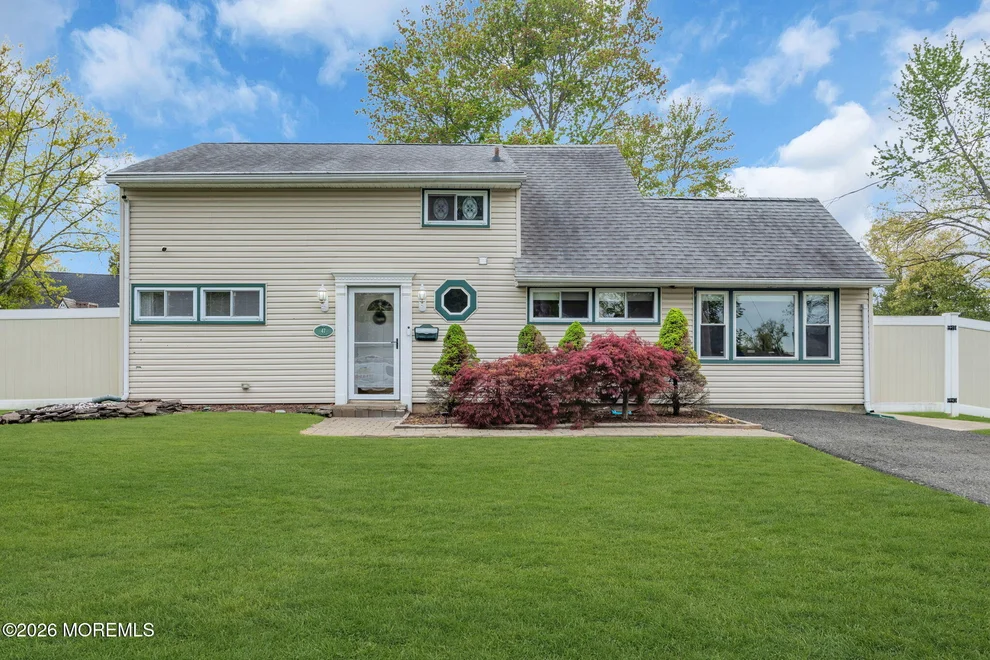 Unit for sale at 47 Southwood Drive, Old Bridge, NJ 08857