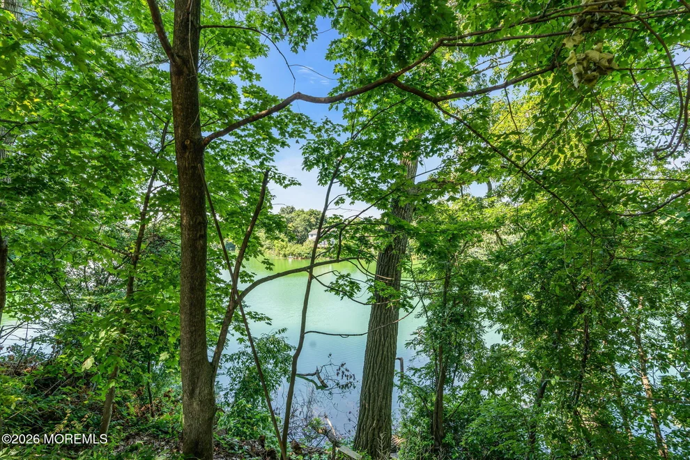 Unit for sale at 8 Johnson Avenue, Matawan, NJ 07747