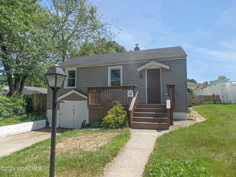 Unit for sale at 278 Oceanview Avenue, Belford, NJ 07718