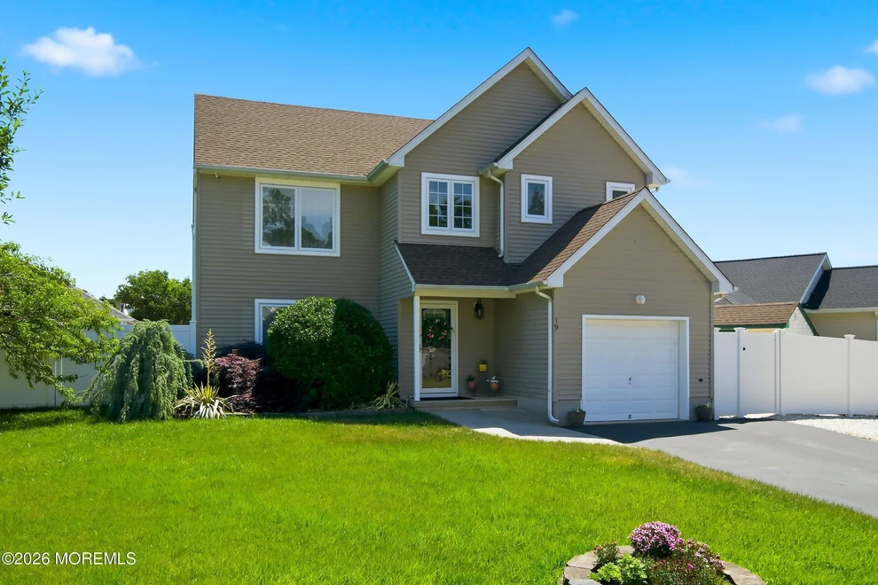 Unit for sale at 19 W Dolphin Circle W, Bayville, NJ 08721