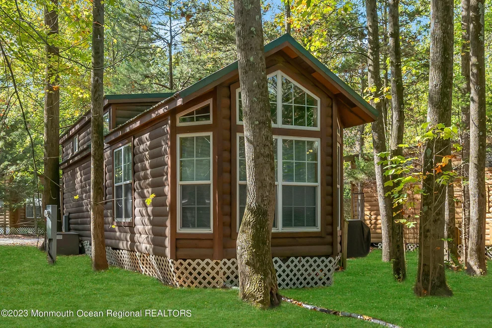 Unit for sale at 724 Monmouth Road, Cream Ridge, NJ 08514