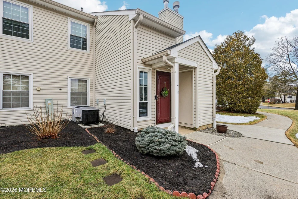 Unit for sale at 413 Yorkshire Place, Morganville, NJ 07751