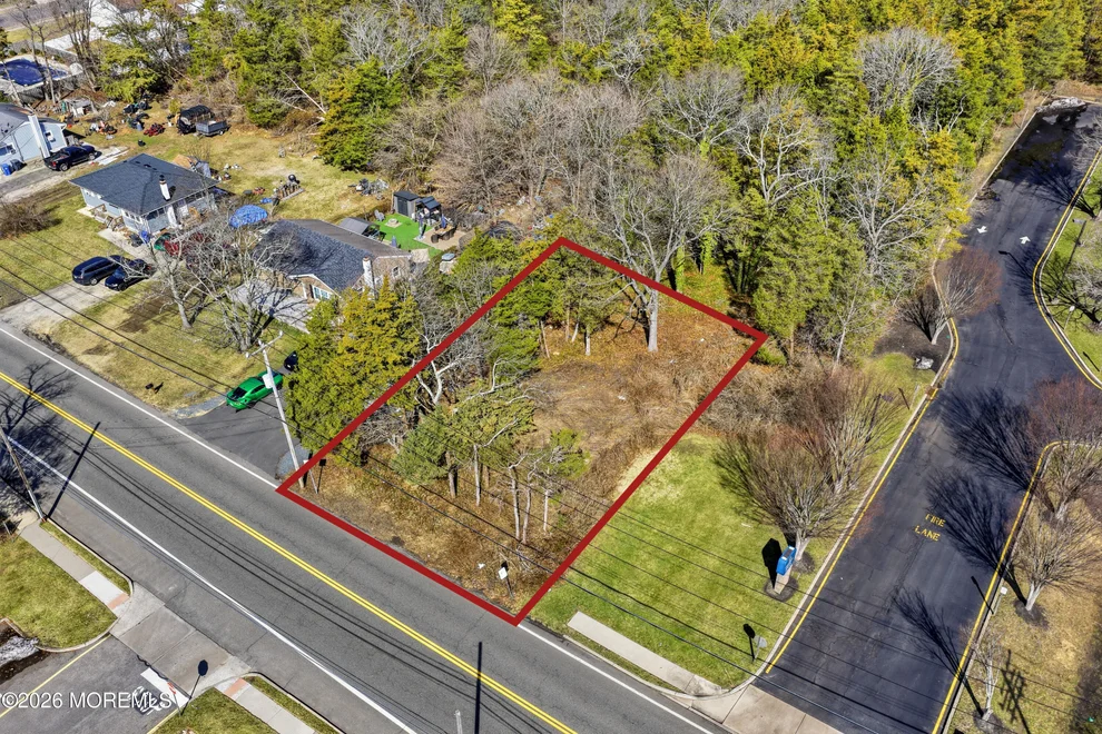 Unit for sale at 178 Walnut Street, Toms River, NJ 08753