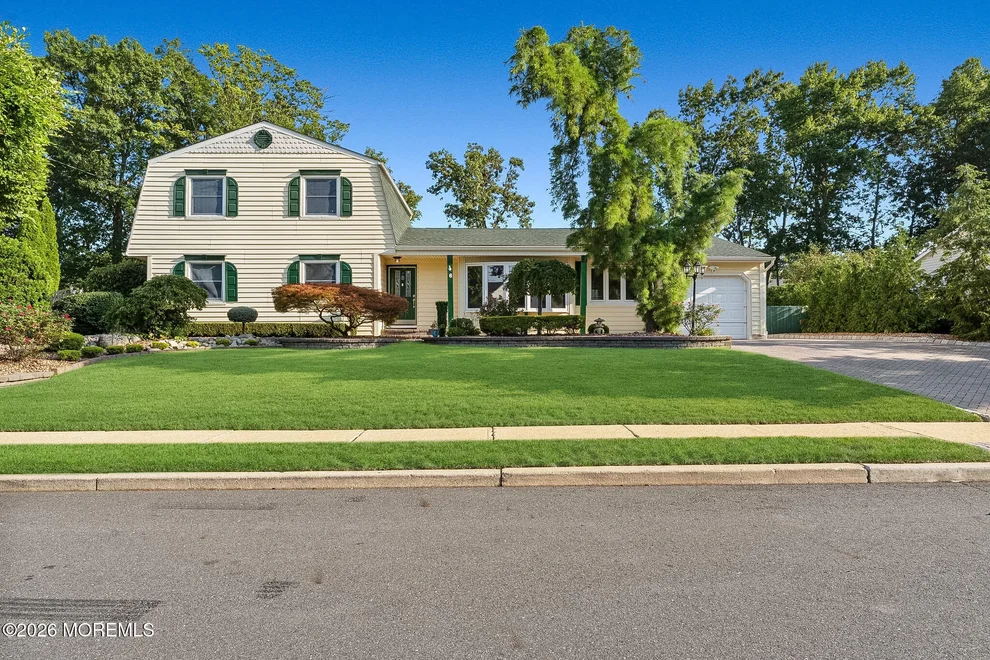 Unit for sale at 6 Meadowbrook Drive, Howell, NJ 07731