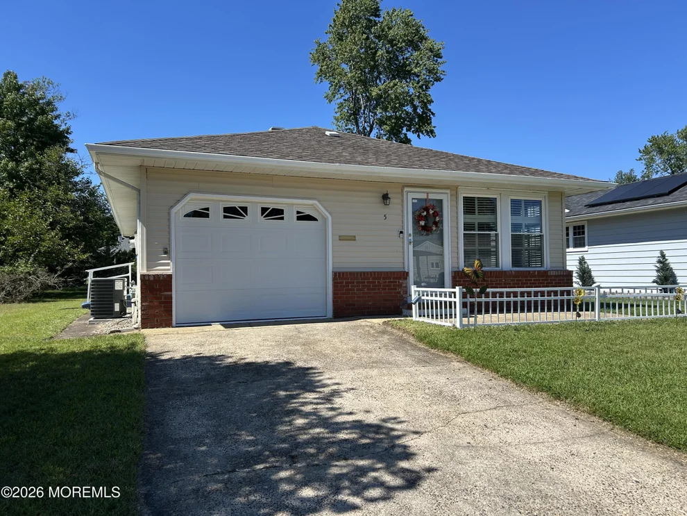 Unit for sale at 5 Leeward Street, Toms River, NJ 08757