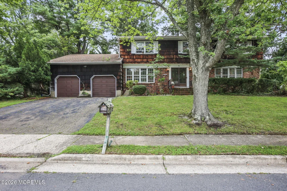 Unit for sale at 5 Spencer Circle, Marlboro, NJ 07746