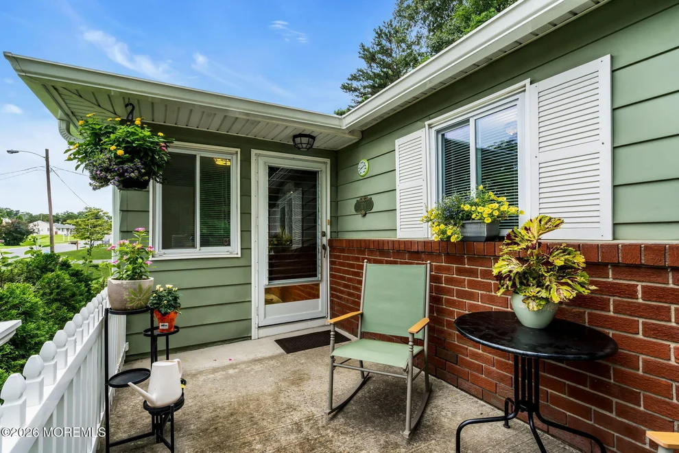 Unit for sale at 37 Pheasant Street, Manchester, NJ 08759