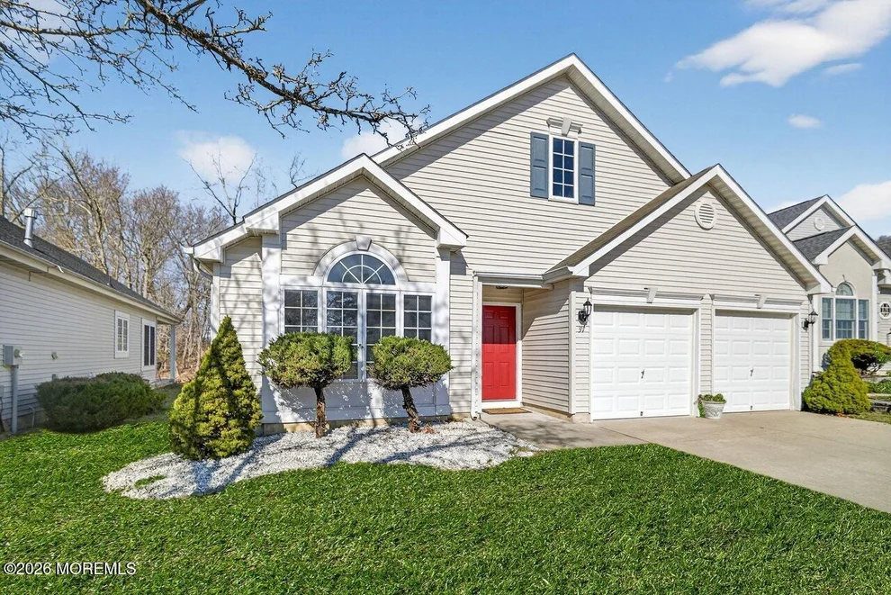 Unit for sale at 39 Spyglass Drive, Jackson, NJ 08527