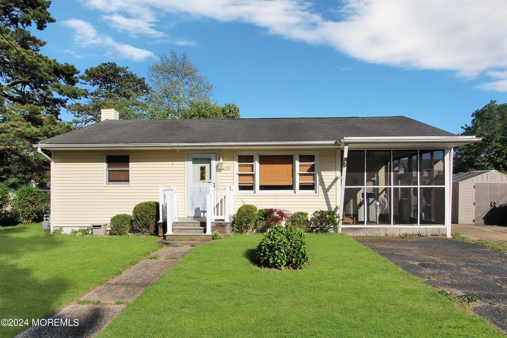 Unit for sale at 429 Seaman Avenue, Beachwood, NJ 08722