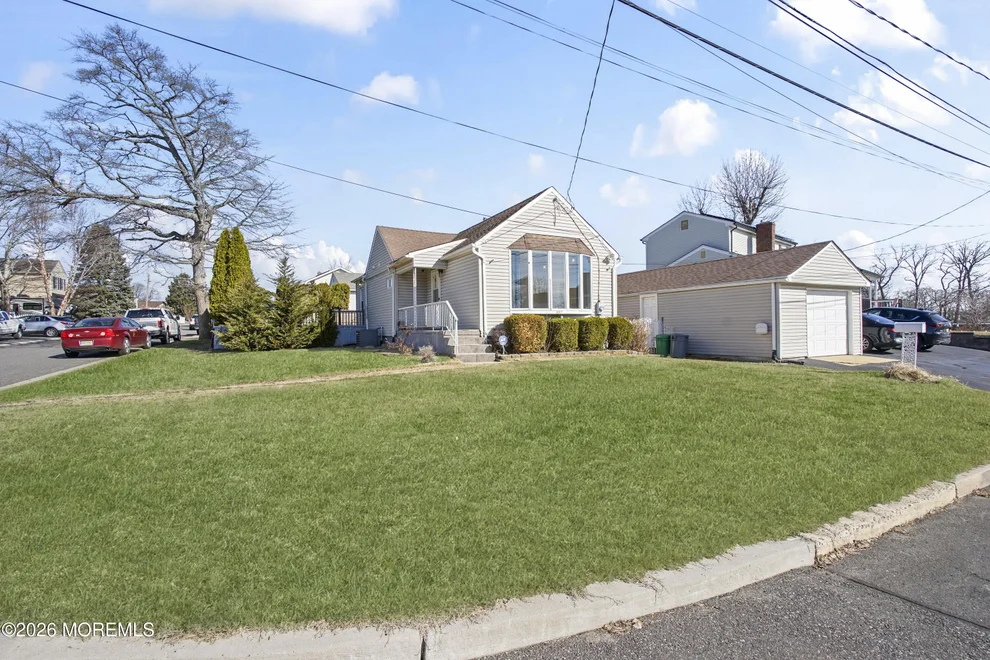 Unit for sale at 882 Woodmere Drive, Cliffwood Beach, NJ 07735
