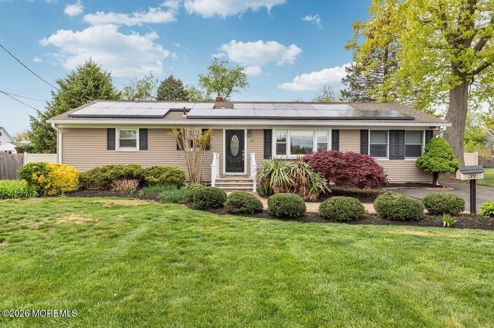 Unit for sale at 39 Wooley Street, Matawan, NJ 07747
