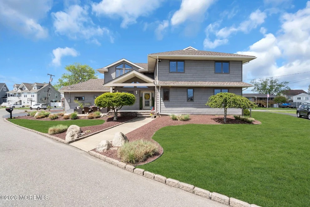 Unit for sale at 16 Bay Breeze Drive W, Toms River, NJ 08753