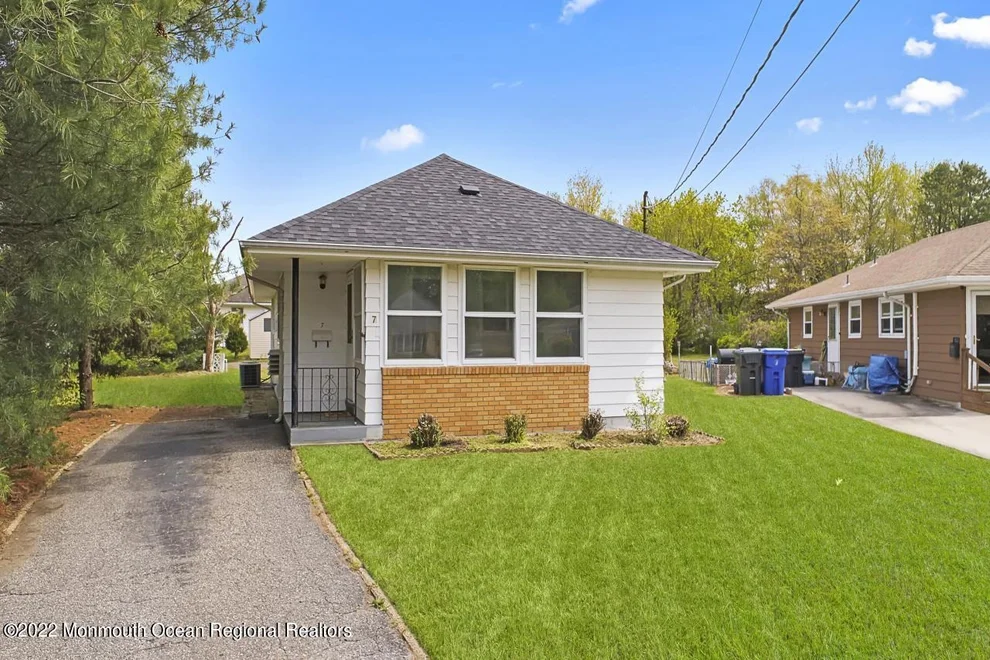 Unit for sale at 7 Bear Mountain Court, Toms River, NJ 08753