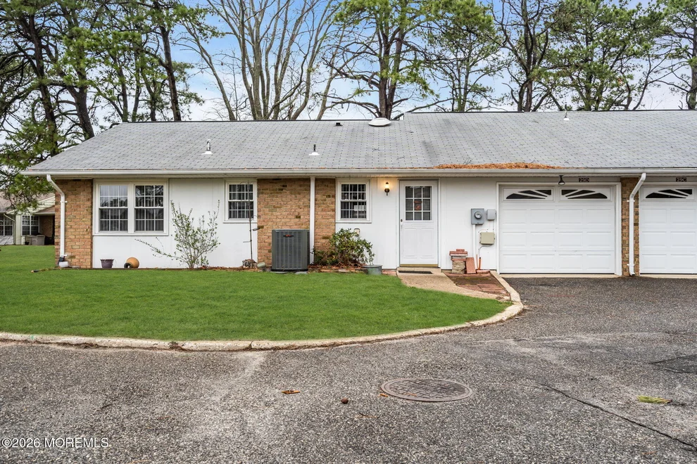 Unit for sale at 29 Edinburgh Lane, Manchester, NJ 08759