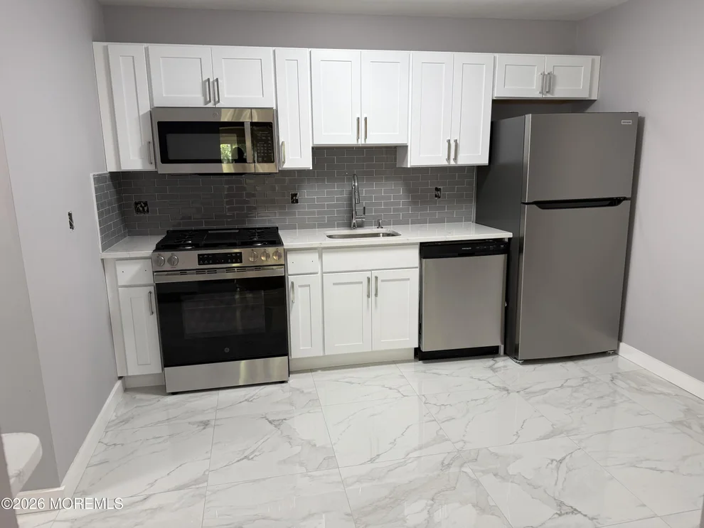 Unit for sale at 5 B Swallow Street, Manchester, NJ 08759