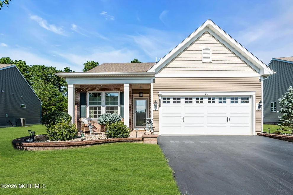 Unit for sale at 20 Aylesford Lane, Manchester, NJ 08759
