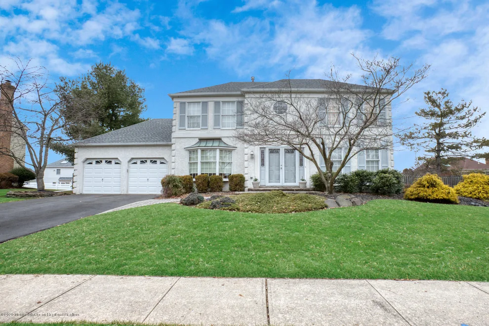 Unit for sale at 6 Gillian Drive, Kendall Park, NJ 08824