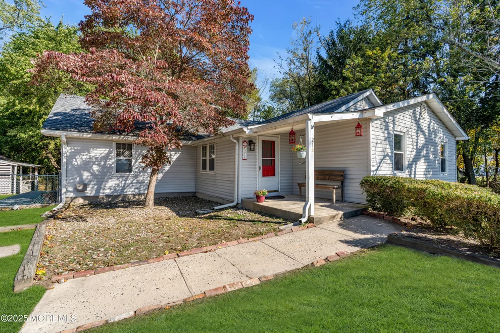 Unit for sale at 218 Adelphia Road, Farmingdale, NJ 07727