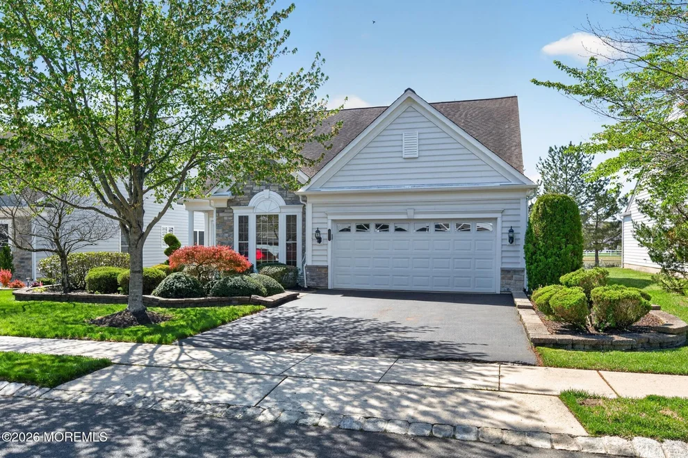 Unit for sale at 35 Chalfont Lane, Manchester, NJ 08759