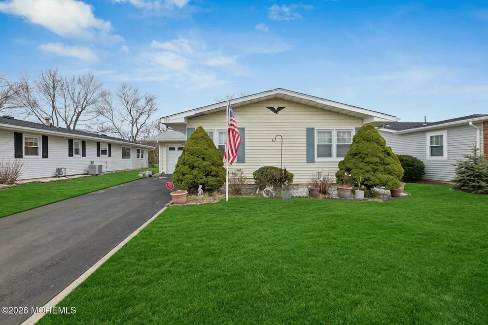 Unit for sale at 120 Whittier Road, Brick, NJ 08724