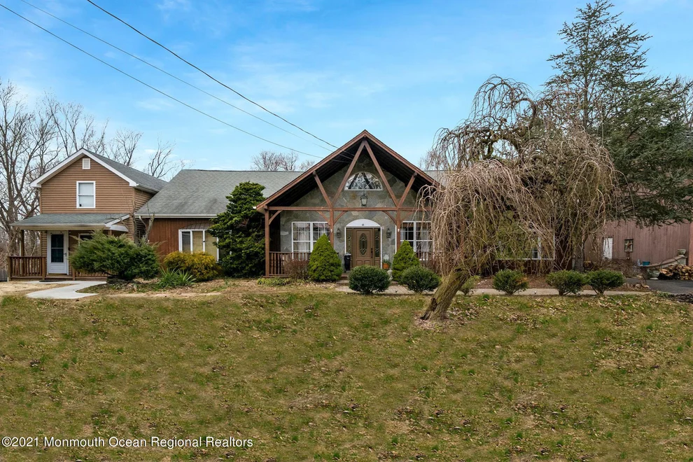 Unit for sale at 40 Freehold Road, Manalapan, NJ 07726