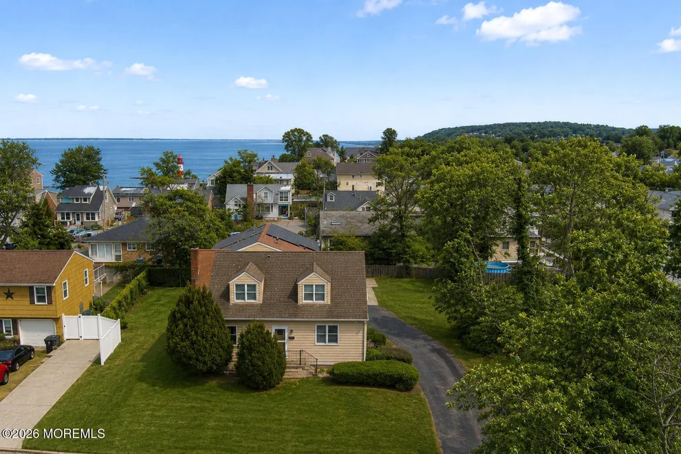 Unit for sale at 12 Thompson Avenue, Leonardo, NJ 07737