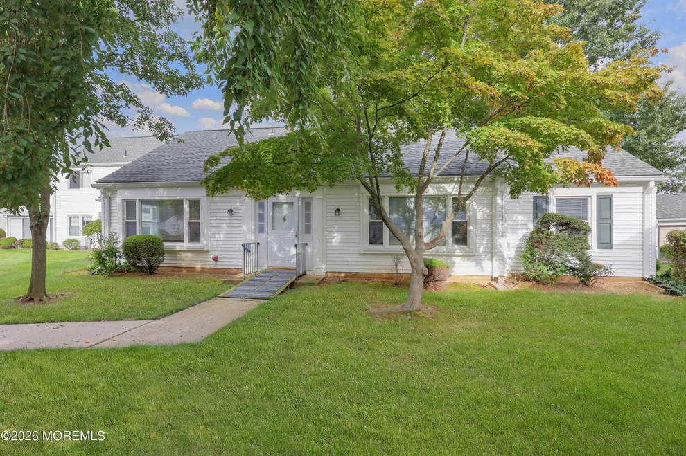 Unit for sale at 487 Somerset Lane, Monroe, NJ 08831