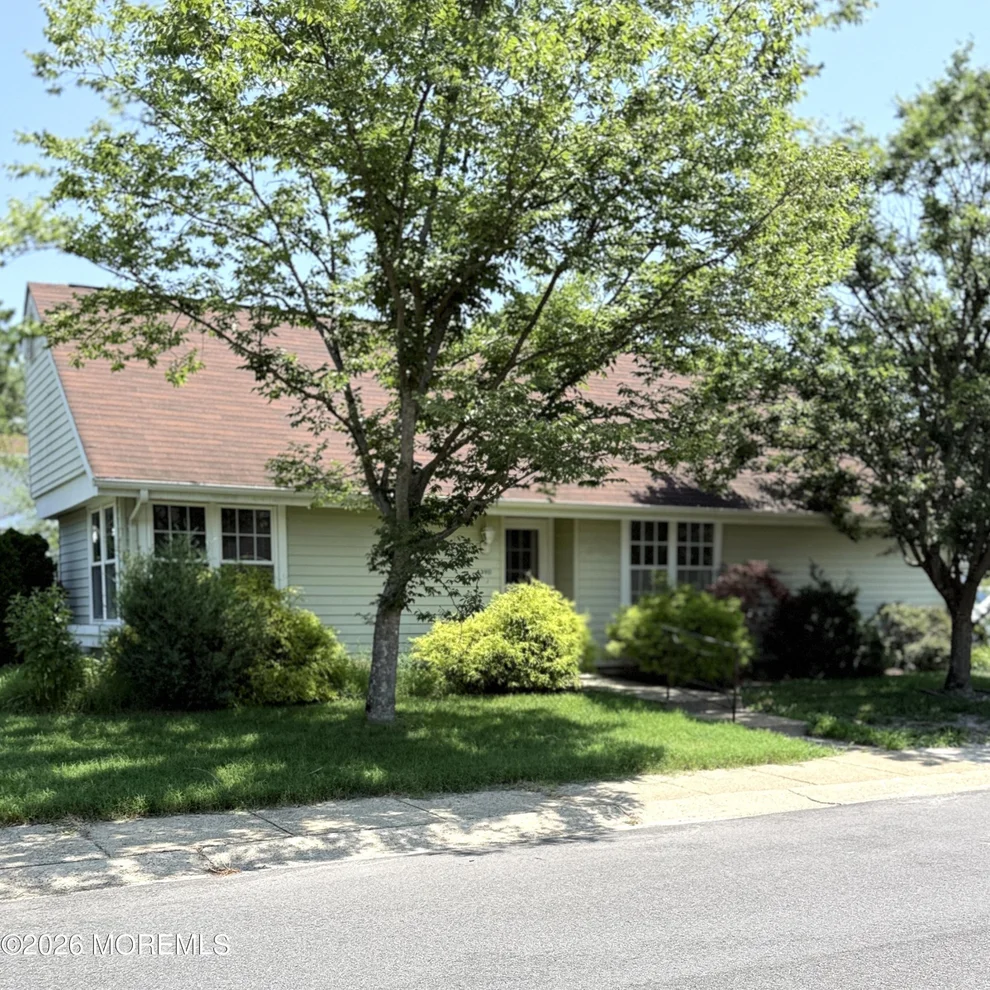 Unit for sale at 439D Chesterfield Court, Manchester, NJ 08759