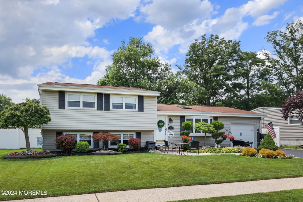 Unit for sale at 37 Lafayette Drive, Hazlet, NJ 07730
