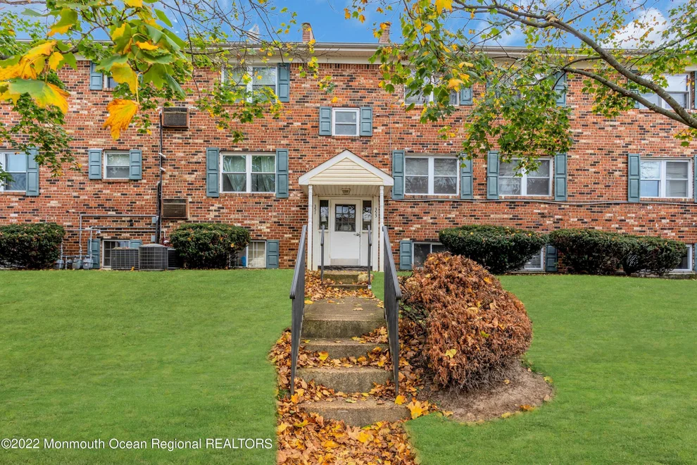 Unit for sale at 353 Sawmill Road, Brick, NJ 08724