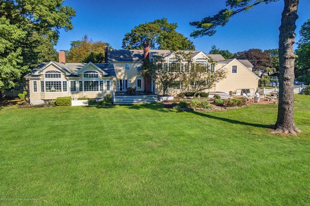 Unit for sale at 30 Corn Lane, Shrewsbury Boro, NJ 07702