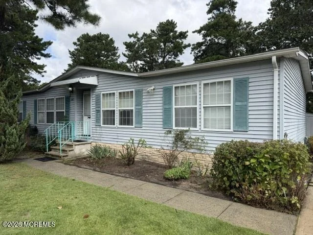 Unit for sale at 302 Kenwood Court, Whiting, NJ 08759