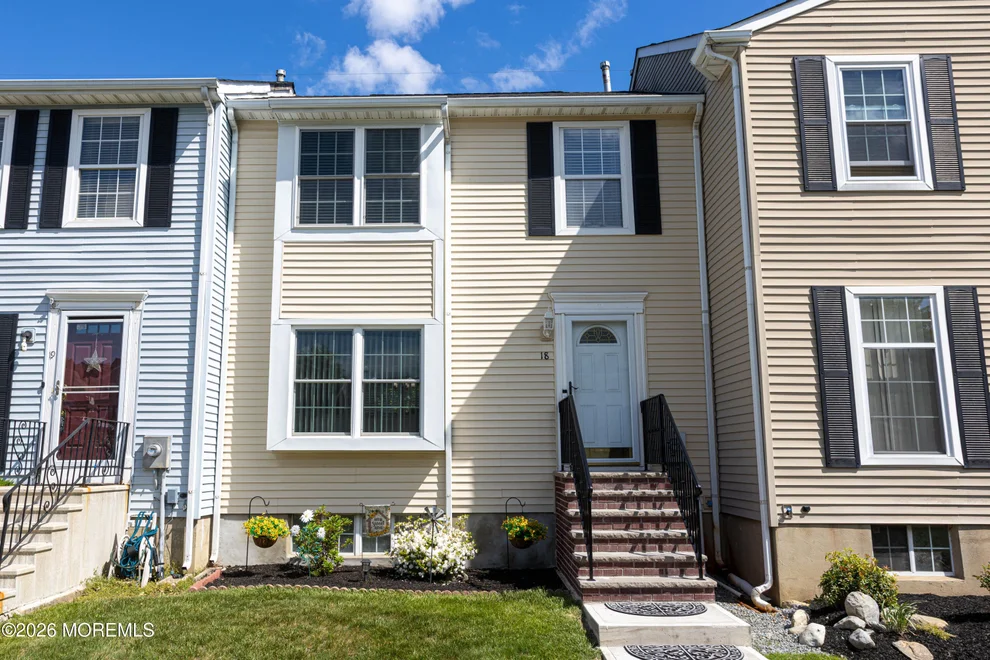 Unit for sale at 18 Pero Court, Sayreville, NJ 08872