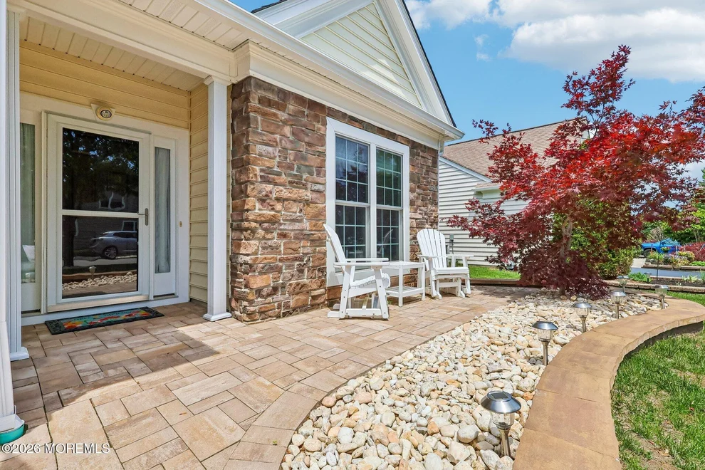 Unit for sale at 5 Montrose Lane, Manchester, NJ 08759