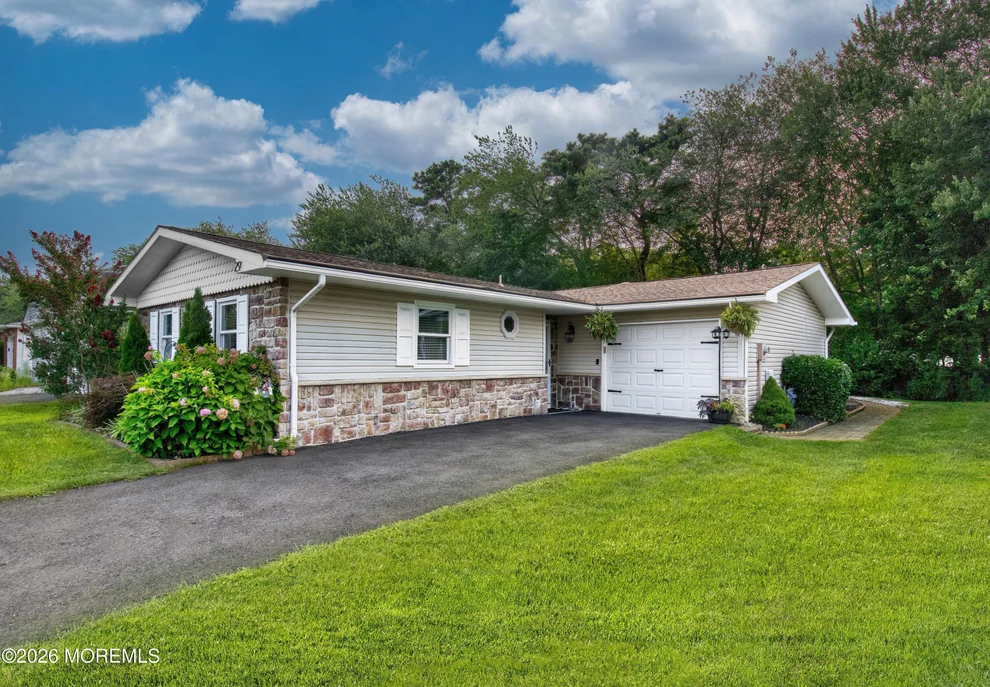 Unit for sale at 29 Markham Road, Brick, NJ 08724