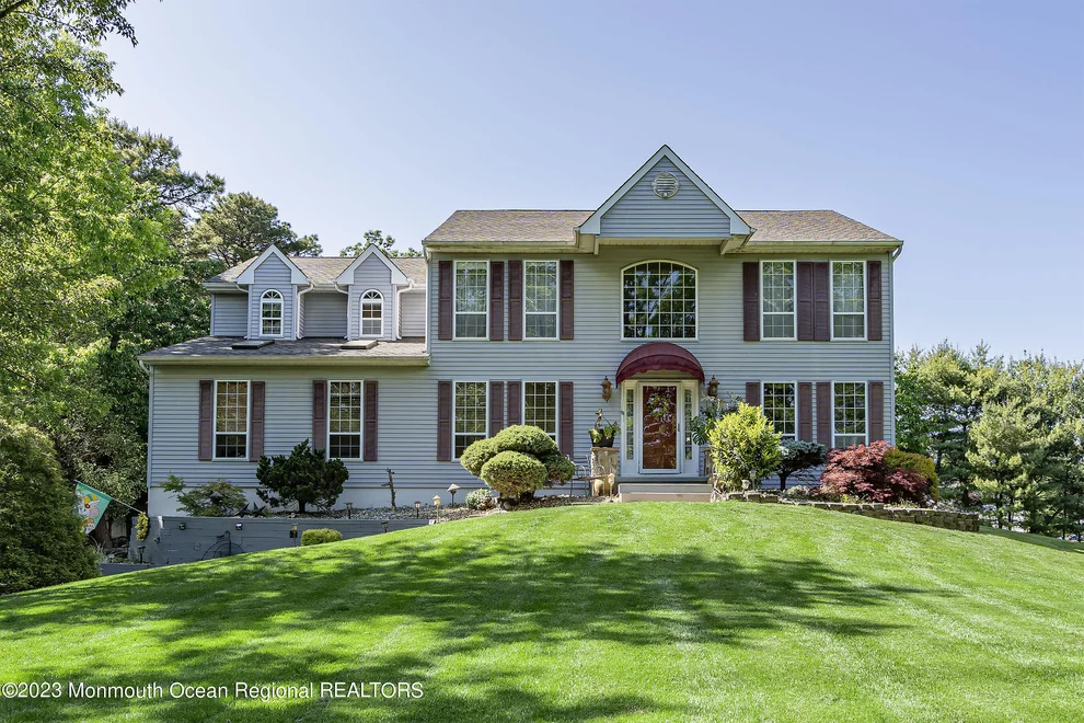 Unit for sale at 2 Twin Oaks Court, Jackson, NJ 08527