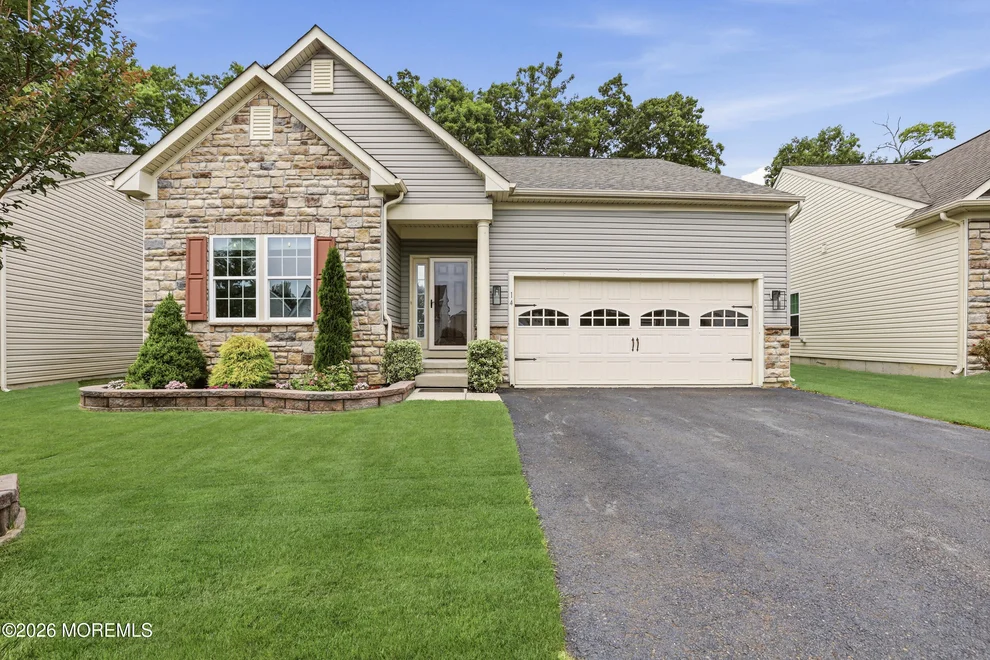 Unit for sale at 14 La Quinta Lane, Lakewood, NJ 08701