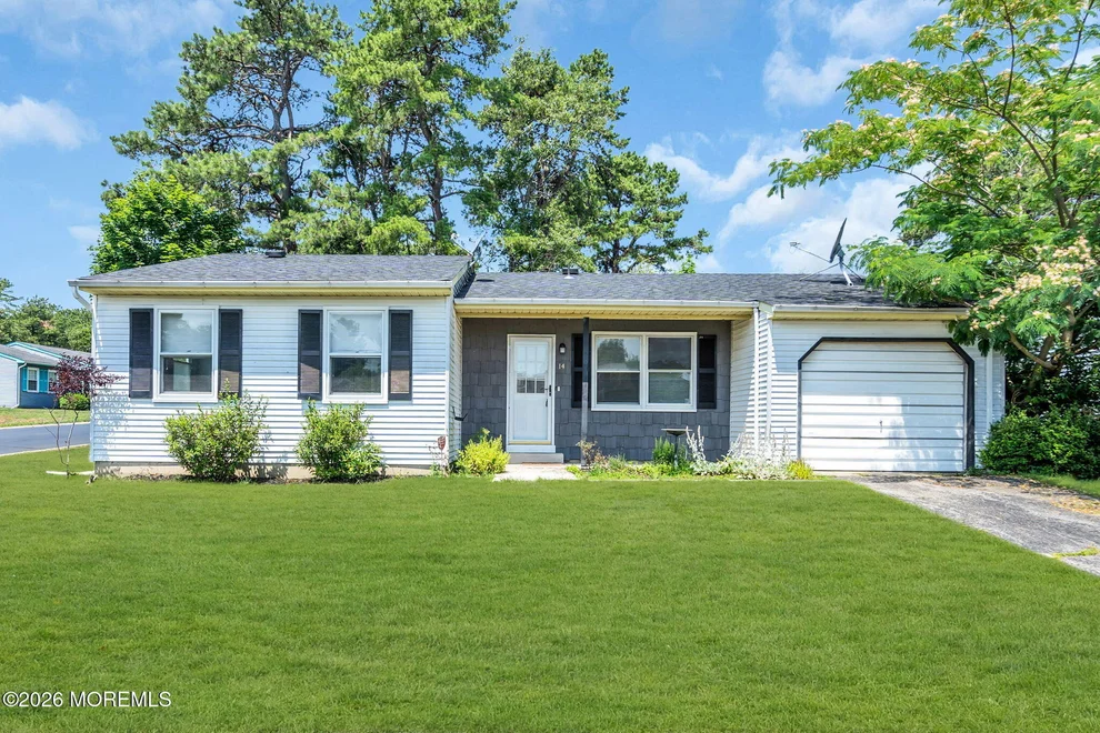 Unit for sale at 14 S Chestnut Avenue, Manchester, NJ 08759