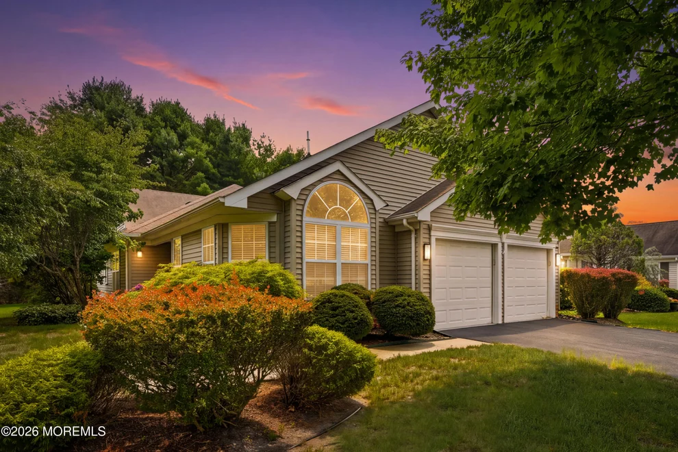 Unit for sale at 39 Valley Stream Lane, Lakewood, NJ 08701