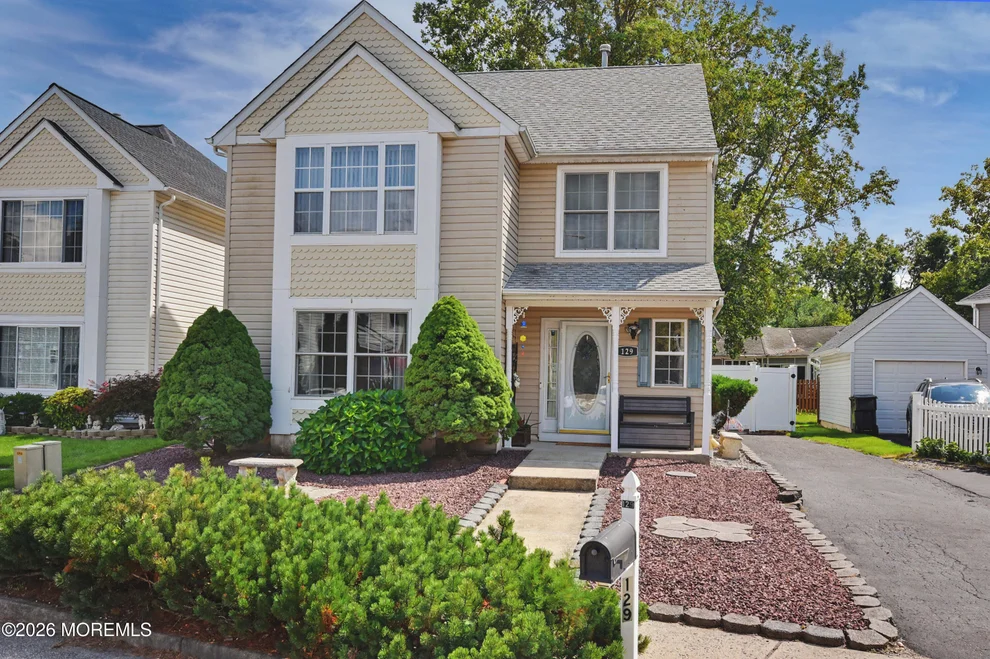 Unit for sale at 129 Hamlet Court, Toms River, NJ 08753