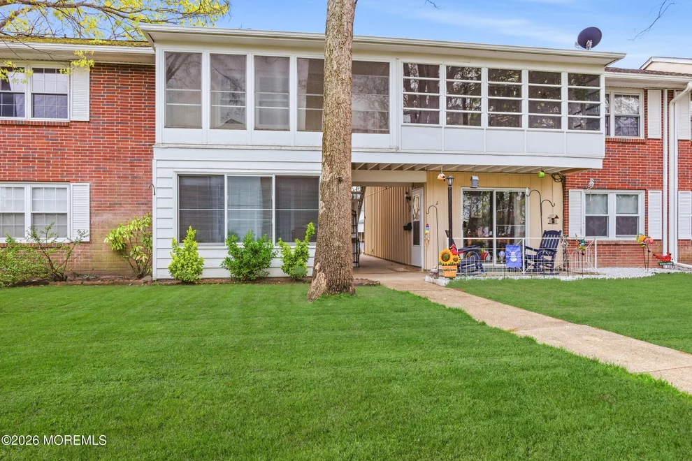 Unit for sale at 48G Cambridge Court, Lakewood, NJ 08701
