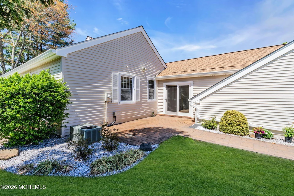 Unit for sale at 81D Parkway Drive, Freehold, NJ 07728