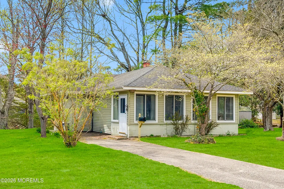 Unit for sale at 2229 Yorktowne Boulevard, Toms River, NJ 08753