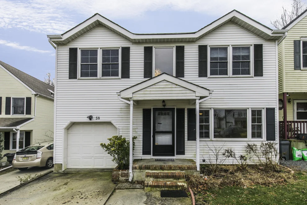 Unit for sale at 58 Oak Knoll Drive, Matawan, NJ 07747