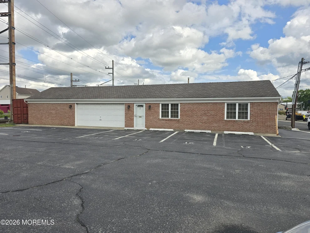 Unit for sale at 5 A High Street, Matawan, NJ 07747