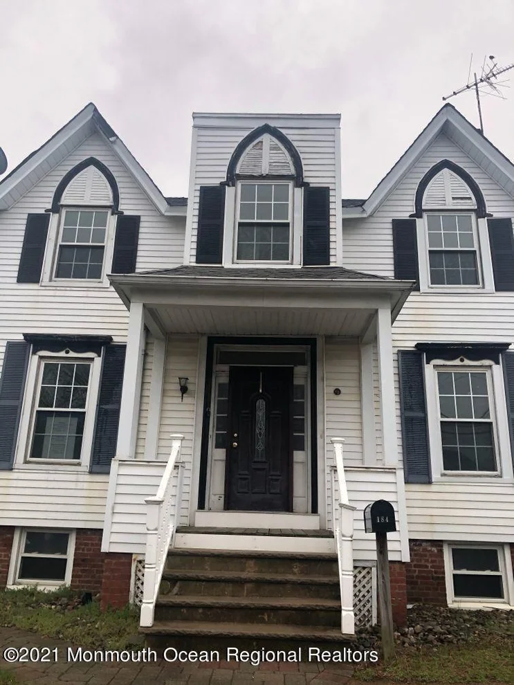 Unit for sale at 184 Broad Street, Keyport, NJ 07735