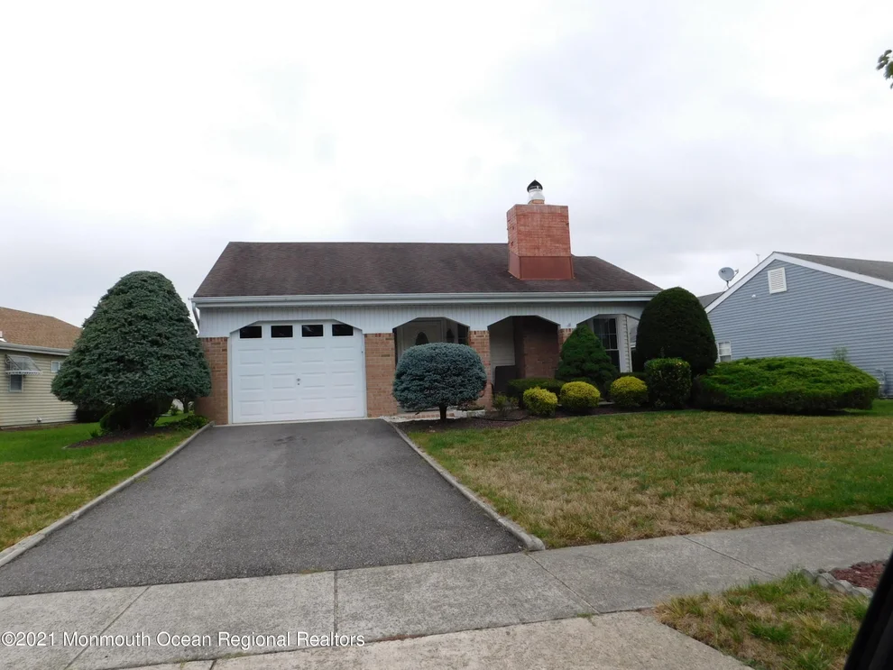 Unit for sale at 34 Normanton Avenue, Manchester, NJ 08759