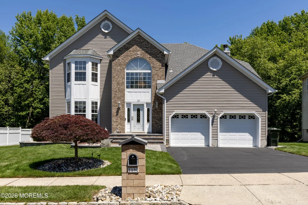 Unit for sale at 19 Trish Court, Matawan, NJ 07747